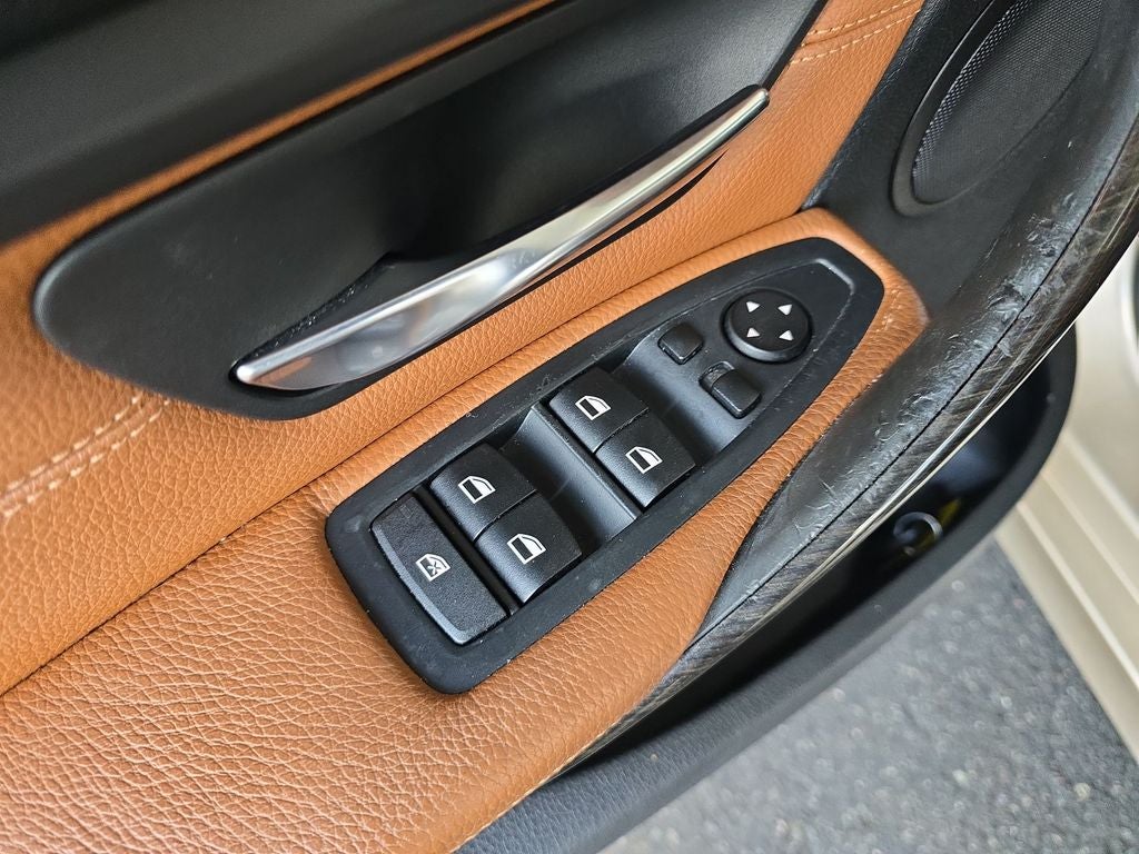 2013 BMW 3 Series 328i