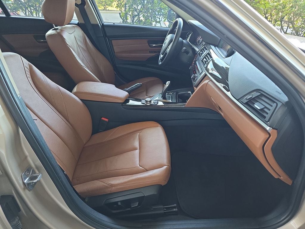 2013 BMW 3 Series 328i