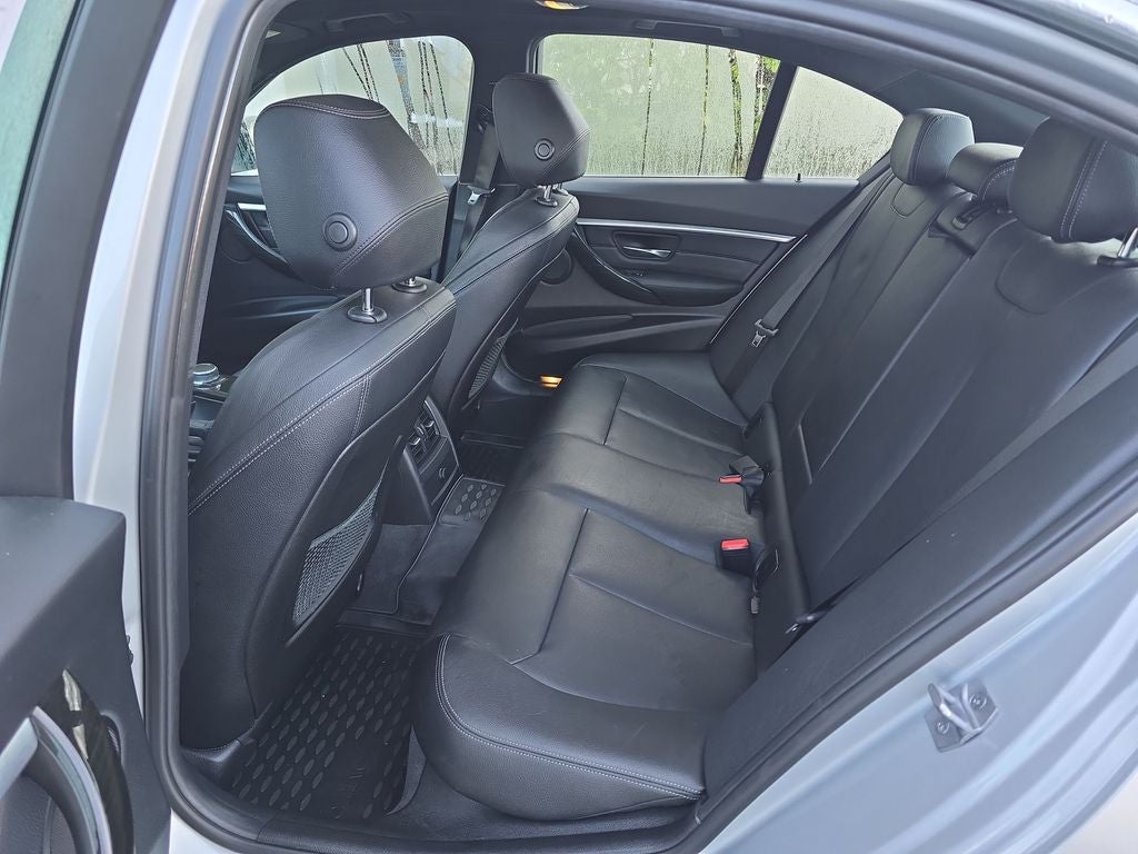 2018 BMW 3 Series 330i