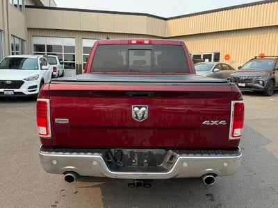 2016 RAM 1500 4WD Crew Cab 5.7 Ft Box Laramie