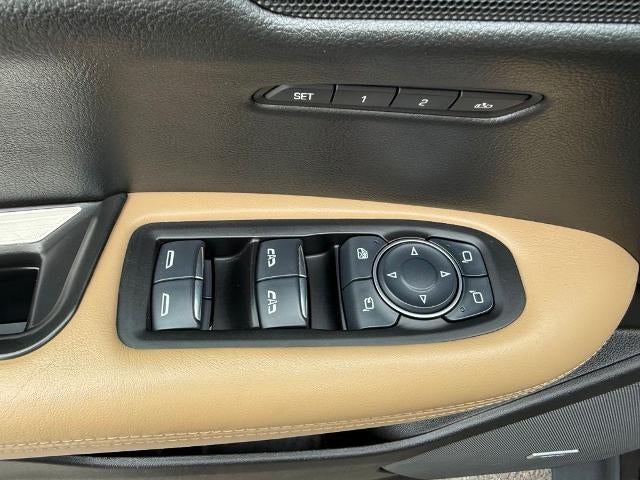 2017 Cadillac XT5 AWD 4dr Platinum