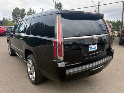 2018 Cadillac Escalade ESV 4WD Premium Luxury