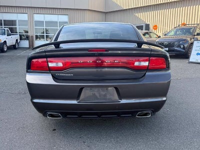 2014 Dodge Charger 4dr Sdn SE RWD
