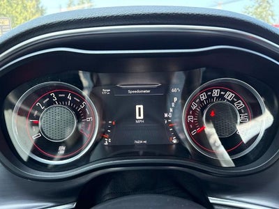 2016 Dodge Challenger 2dr Cpe SXT Plus