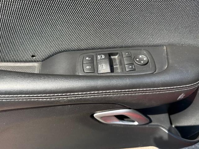 2016 Dodge Challenger 2dr Cpe SXT Plus