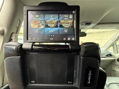 2018 Chrysler Pacifica Hybrid Limited FWD