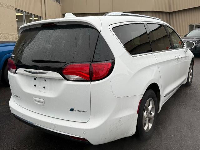 2018 Chrysler Pacifica Hybrid Limited FWD