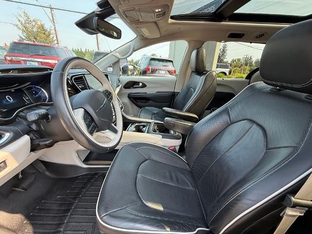 2021 Chrysler Pacifica Hybrid Limited FWD
