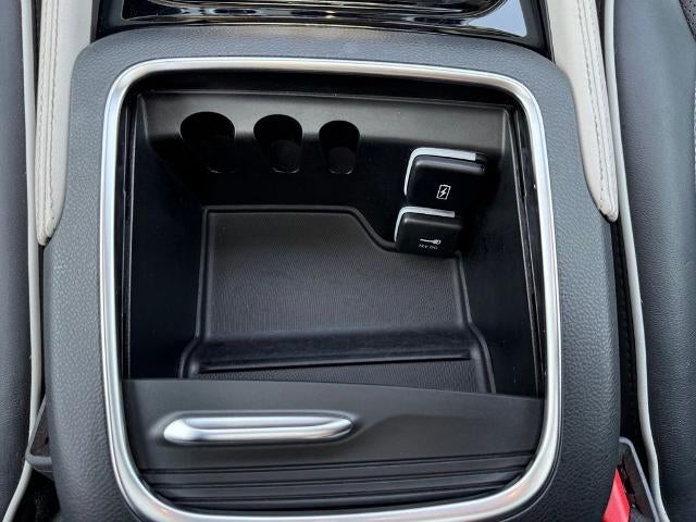 2021 Chrysler Pacifica Hybrid Limited FWD