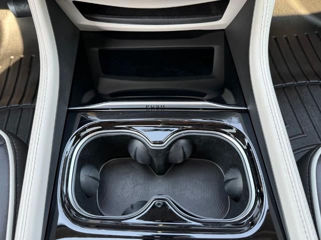 2021 Chrysler Pacifica Hybrid Limited FWD