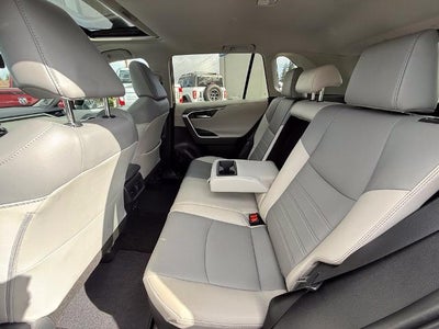 2019 Toyota RAV4 Hybrid Limited AWD (Natl)
