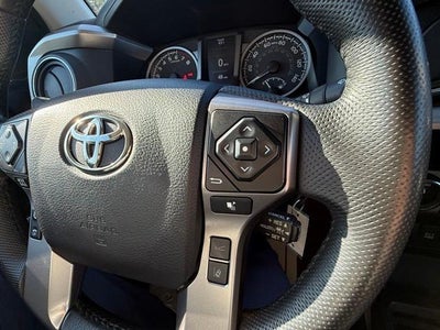 2022 Toyota Tacoma 4WD 4WD SR5 Double Cab 5' Bed V6 AT (GS)