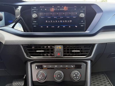 2022 Volkswagen Taos SE 4MOTION