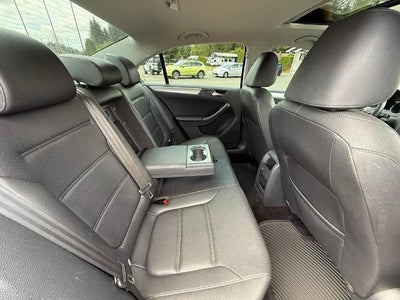 2016 Volkswagen Jetta 4dr Auto 1.4T SE Sedan