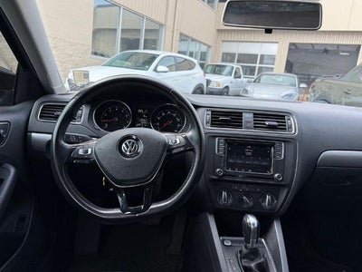 2016 Volkswagen Jetta 4dr Auto 1.4T SE Sedan