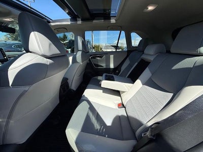 2022 Toyota RAV4 Hybrid Limited AWD (Natl)