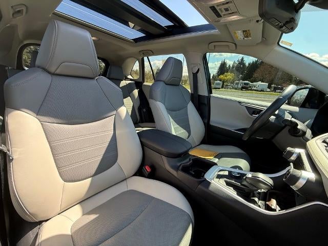 2022 Toyota RAV4 Hybrid Limited AWD (Natl)