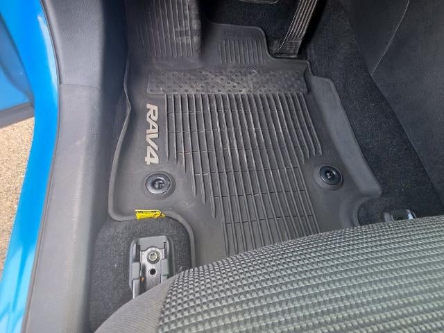 2020 Toyota RAV4 Hybrid LE AWD (Natl) *Ltd Avail*