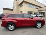 2021 Toyota Highlander LE AWD (SE)