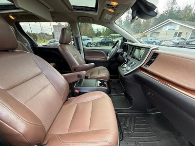 2020 Toyota Sienna XLE AWD 7-Passenger (Natl)