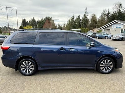 2020 Toyota Sienna XLE AWD 7-Passenger (Natl)
