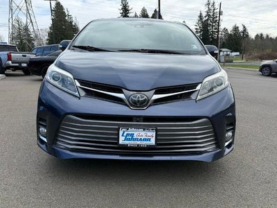 2020 Toyota Sienna XLE AWD 7-Passenger (Natl)
