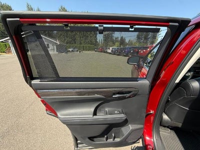 2026 Toyota Highlander Hybrid Platinum AWD (Natl)