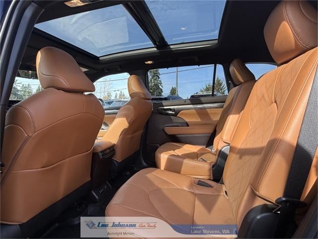 2022 Toyota Highlander Platinum AWD (Natl)