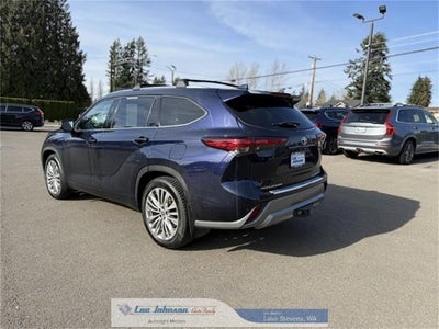 2022 Toyota Highlander Platinum AWD (Natl)