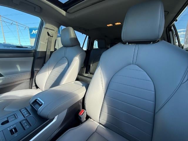 2020 Toyota Highlander XLE AWD (Natl)