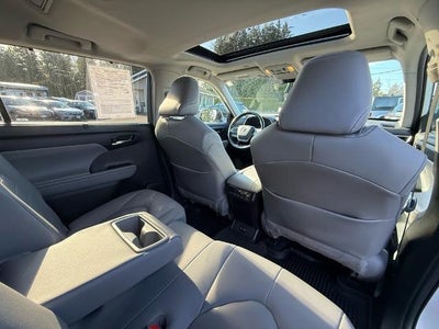 2020 Toyota Highlander XLE AWD (Natl)