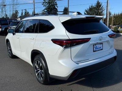 2020 Toyota Highlander XLE AWD (Natl)