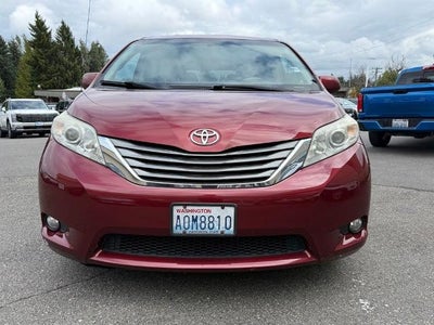 2012 Toyota Sienna 5dr 8-Pass Van V6 XLE FWD (Natl)