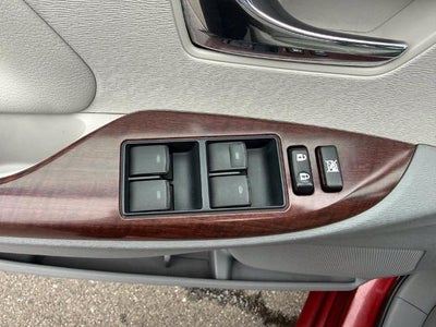 2012 Toyota Sienna 5dr 8-Pass Van V6 XLE FWD (Natl)