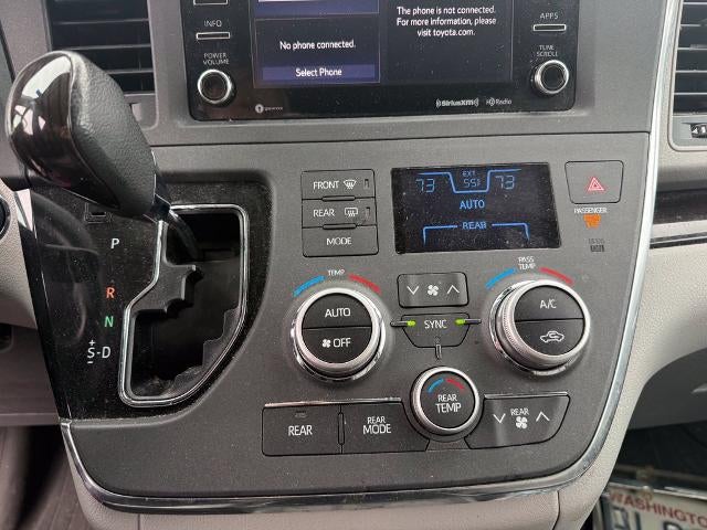 2018 Toyota Sienna XLE FWD 8-Passenger (Natl)