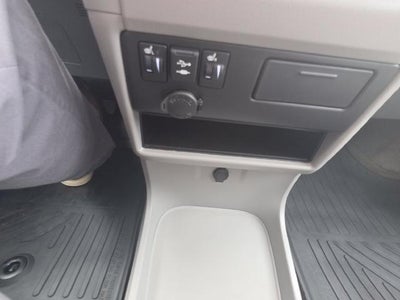 2018 Toyota Sienna XLE FWD 8-Passenger (Natl)