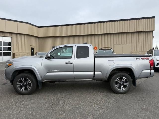 2017 Toyota Tacoma TRD Sport Access Cab 6' Bed V6 4x4 MT (Natl)