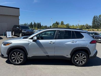 2023 Toyota Corolla Cross Hybrid SE 4WD (Natl)