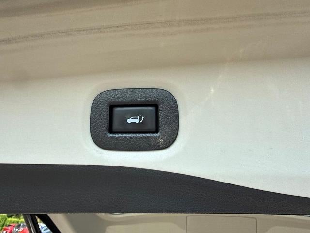 2019 Nissan Rogue FWD SV