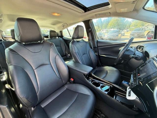 2017 Toyota Prius Four (Natl)