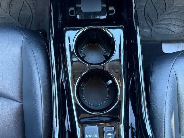 2017 Toyota Prius Four (Natl)