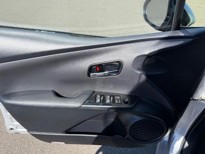 2017 Toyota Prius Four (Natl)
