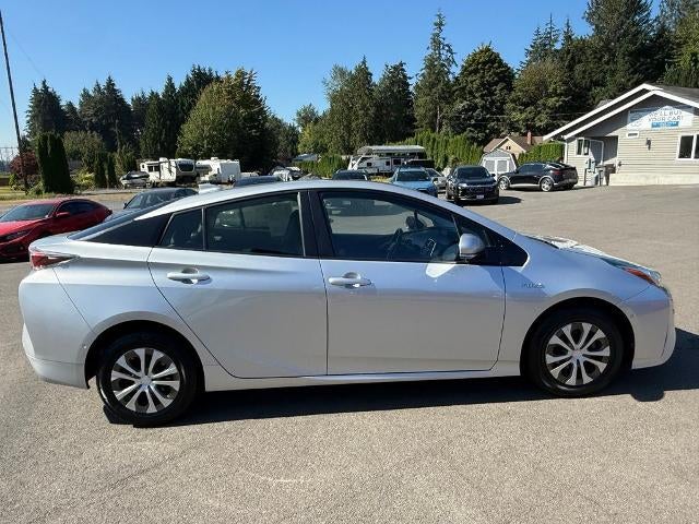 2017 Toyota Prius Four (Natl)