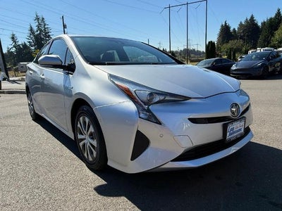 2017 Toyota Prius Four (Natl)