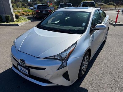 2017 Toyota Prius Four (Natl)