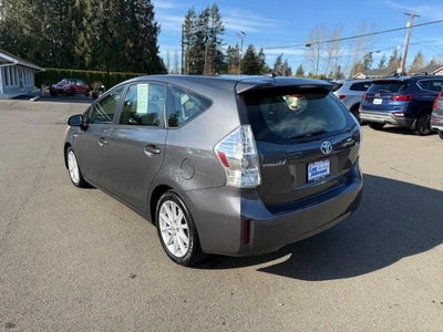 2013 Toyota Prius v 5dr Wgn Two (Natl)