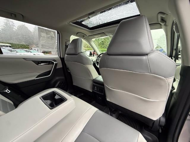 2020 Toyota RAV4 XLE Premium AWD (Natl)