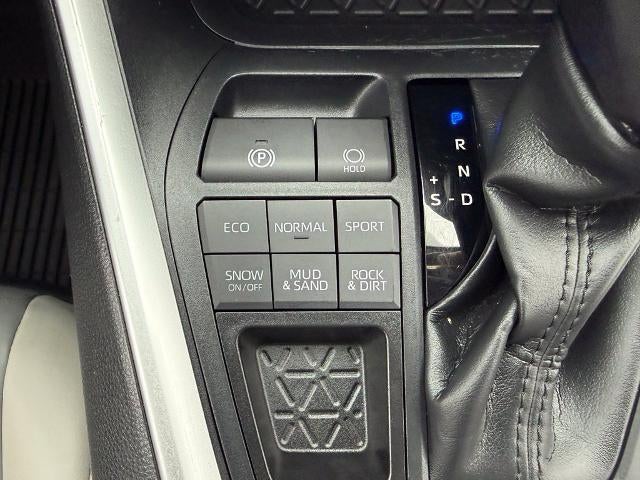 2020 Toyota RAV4 XLE Premium AWD (Natl)