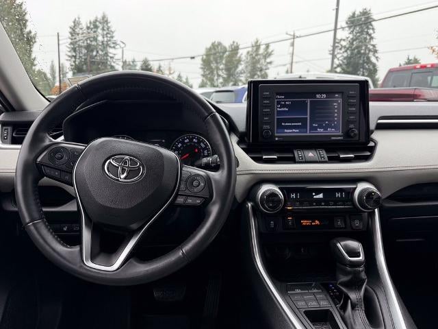 2020 Toyota RAV4 XLE Premium AWD (Natl)
