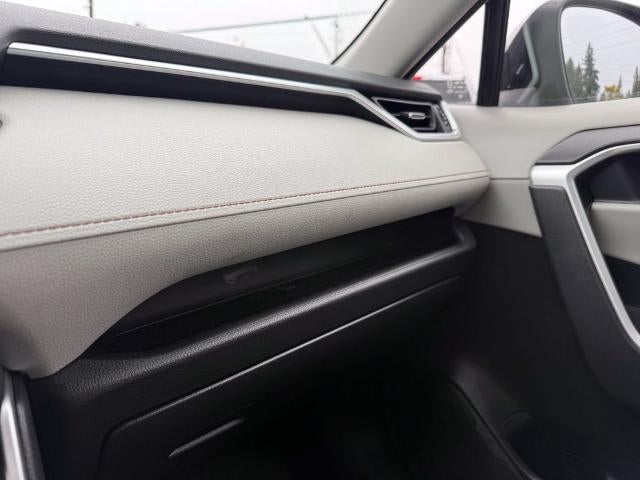 2020 Toyota RAV4 XLE Premium AWD (Natl)